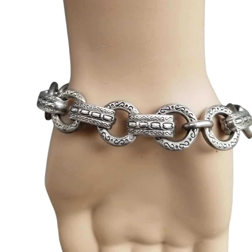 PREMIER DESIGNS VINTAGE SILVERTONE WITH ETCHED DESIGNS BOOKCHAIN STYLE BRACELET